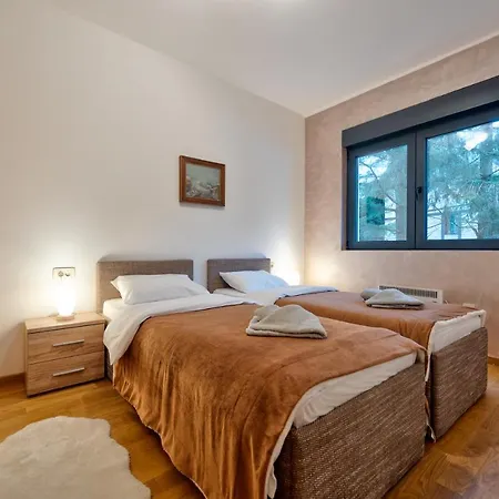 Appartement Imperial In Pekovic