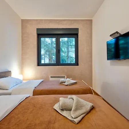 Imperial In Pekovic Appartement *