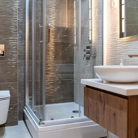 Imperial In Pekovic *