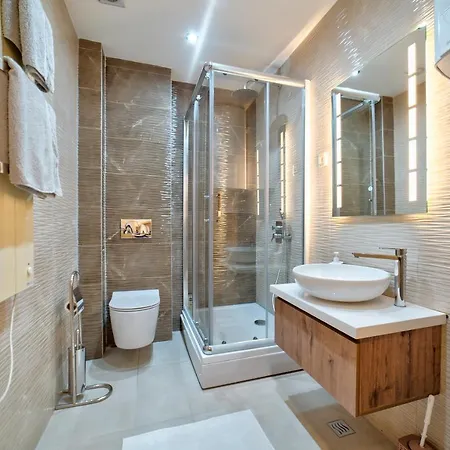 Imperial In Pekovic *