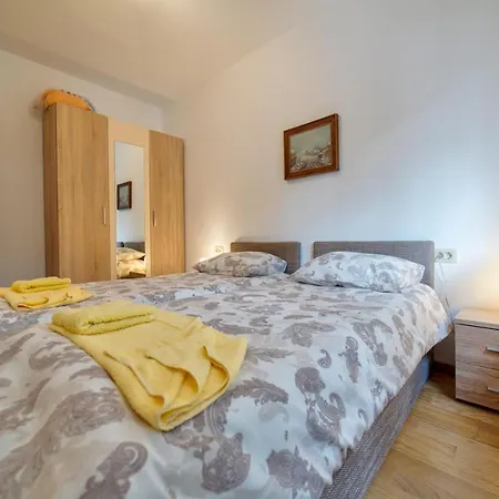 Apartment Imperial In Pekovic *